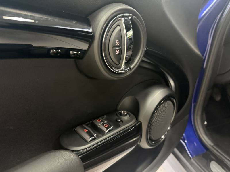 Mini Mini Cabriolet One 102 ch  occasion &agrave; Biscarrosse - photo n&deg;19