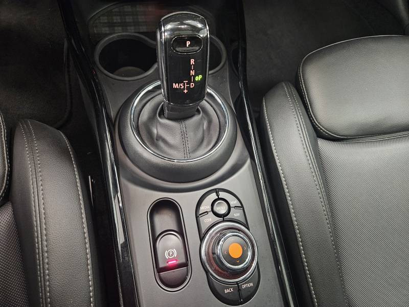 Mini Mini Clubman Cooper 136 ch DKG7 Edition Canonbury  occasion  Limoges - photo n6