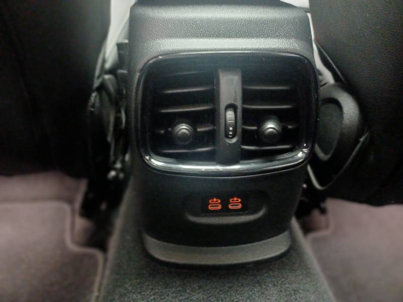 Mini Mini Clubman Cooper 136 ch DKG7 Edition Knightsbridge  occasion  Lormont - photo n4