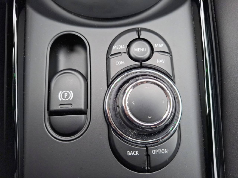 Mini Mini Clubman Cooper 136 ch DKG7 Edition Premium Plus 5p  occasion  Bo - photo n15