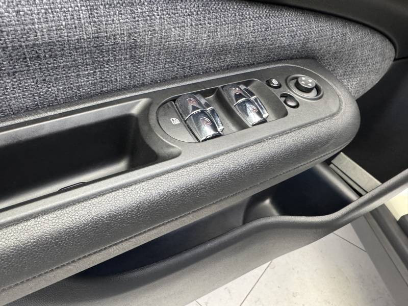 Mini Mini Clubman Cooper 136 ch DKG7 Edition Premium Plus  occasion  Bziers - photo n15