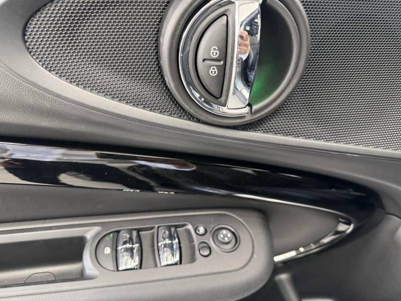 Mini Mini Clubman Cooper 136 ch DKG7 Edition Premium Plus  occasion  Tarbes - photo n18