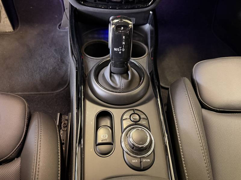 Mini Mini Clubman Cooper 136 ch DKG7 Essential  occasion � Brive-la-Gaillarde - photo n�16