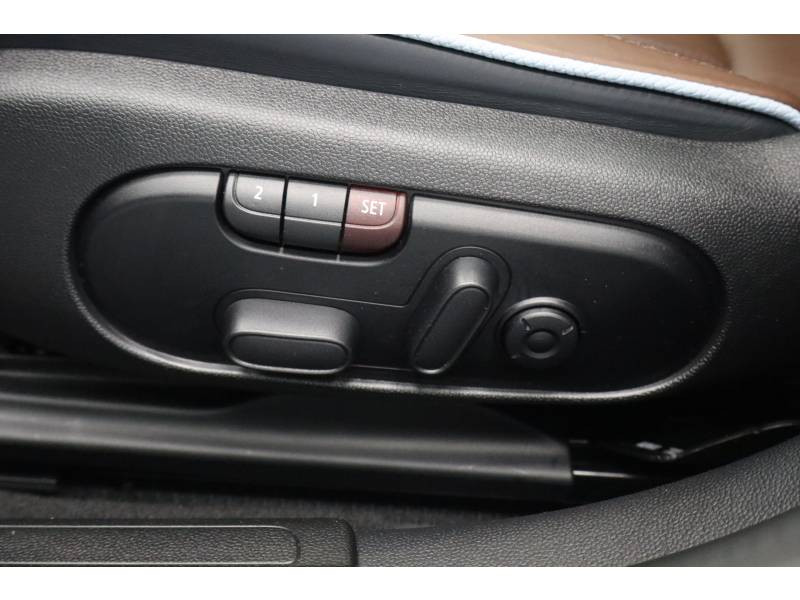 Mini Mini Clubman Cooper S 178 ch DKG7 Edition Final 2023 - photo n°7 Mini Mini Clubman Cooper S 178 ch DKG7 Edition Final  occasion à Lescar - photo n°7