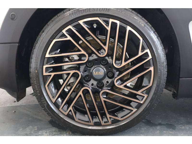 Mini Mini Clubman Cooper S 178 ch DKG7 Edition Final 2023 - photo n°19 Mini Mini Clubman Cooper S 178 ch DKG7 Edition Final  occasion à Lescar - photo n°19