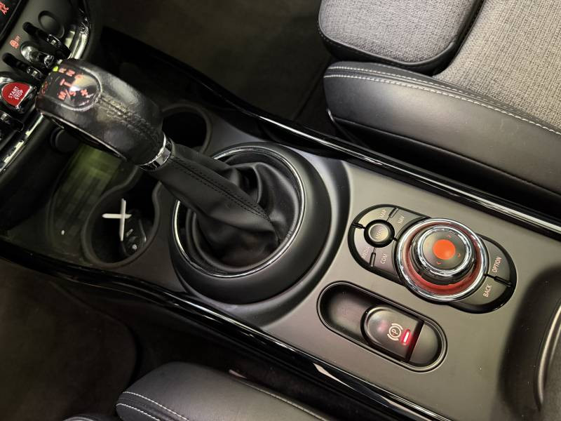 Mini Mini Clubman One 102 ch BVA7 Edition Kensington  occasion � Brive-la-Gaillarde - photo n�19