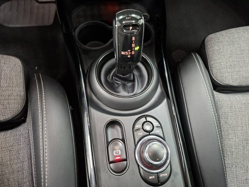 Mini Mini Clubman One 102 ch DKG7 Edition Knightsbridge  occasion � Limoges - photo n�6