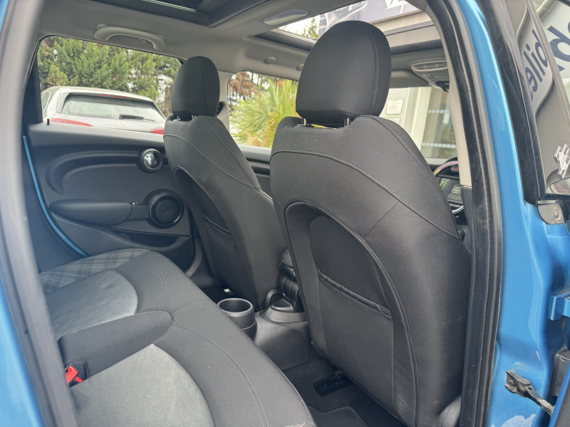 Mini Mini COOPER 136 CH BLACKFRIARS BVA  occasion  Colomiers - photo n12