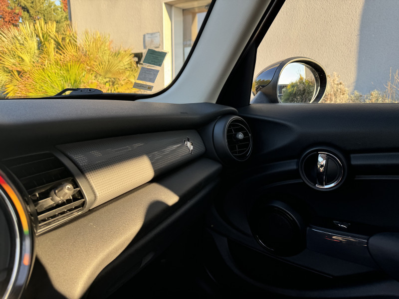 Mini Mini COOPER 136 CH BLACKFRIARS BVA  occasion  Colomiers - photo n15