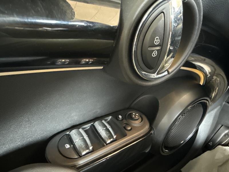 Mini Mini Cooper 136ch Edition Camden BVA7  occasion  Vert-Saint-Denis - photo n20