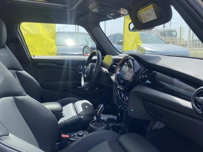 Mini Mini Cooper 136ch  Essential BVA7  occasion  Varennes-sur-Seine - photo n11