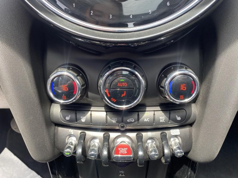 Mini Mini Cooper 136ch  Essential BVA7  occasion  Varennes-sur-Seine - photo n16