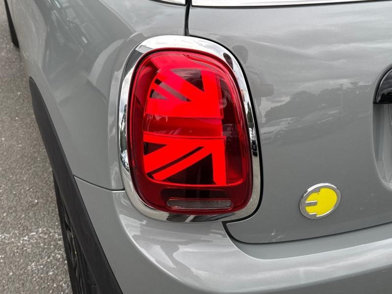 Mini Mini Cooper SE 184ch Edition Camden BVA 5CV  occasion  Le Mans - photo n4