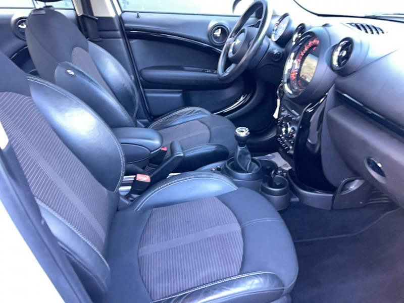 Mini Mini Countryman 112 ch Cooper D Finition Chili + 5p  occasion � Lescure-d'Albigeois - photo n�17