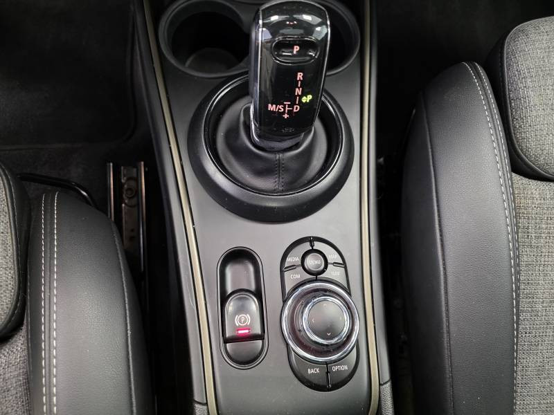 Mini Mini Countryman 116 ch BVA7 One D Essential  occasion  Limoges - photo n6