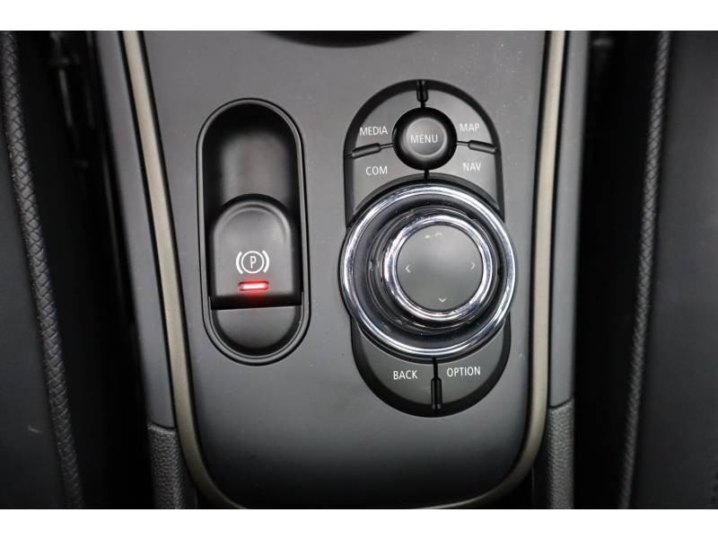 Mini Mini Countryman 125 - 95 ch ALL4 BVA6 Cooper SE Edition Premium P  occasion � Lescar - photo n�15