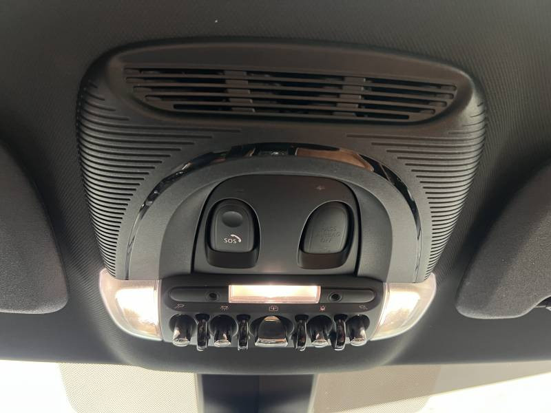Mini Mini Countryman 125 - 95 ch ALL4 BVA6 Cooper SE Edition Premium P  occasion � Lormont - photo n�3