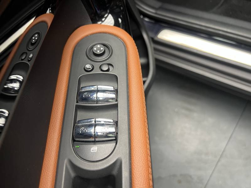 Mini Mini Countryman 125 - 95 ch ALL4 BVA6 Cooper SE Edition Premium P  occasion � Lormont - photo n�19
