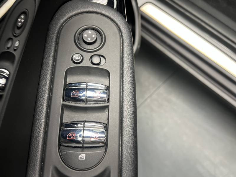 Mini Mini Countryman 125 - 95 ch ALL4 BVA6 Cooper SE Edition Premium P  occasion � Lormont - photo n�16