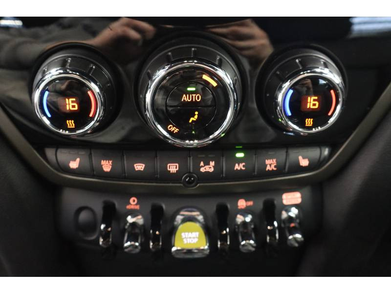 Mini Mini Countryman 125 - 95 ch ALL4 BVA6 Cooper SE Edition Premium  occasion � Lescar - photo n�19