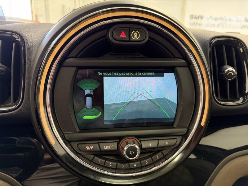 Mini Mini Countryman 136 - 88 ch ALL4 BVA6 Cooper SE Business  occasion � Brive-la-Gaillarde - photo n�19