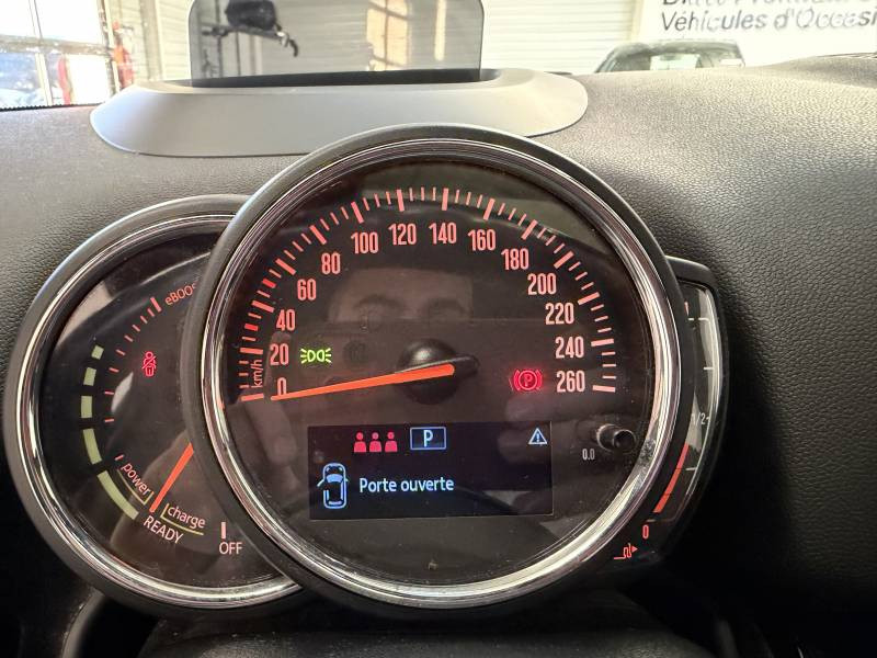 Mini Mini Countryman 136 - 88 ch ALL4 BVA6 Cooper SE Business  occasion � Brive-la-Gaillarde - photo n�16