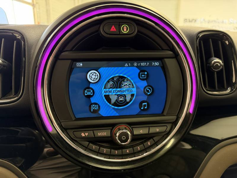 Mini Mini Countryman 136 - 88 ch ALL4 BVA6 Cooper SE Business  occasion � Brive-la-Gaillarde - photo n�18