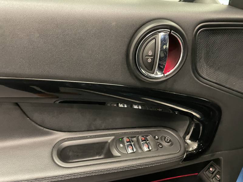 Mini Mini Countryman 136 - 88 ch ALL4 BVA6 Cooper SE Exquisite  occasion  Brive-la-Gaillarde - photo n9