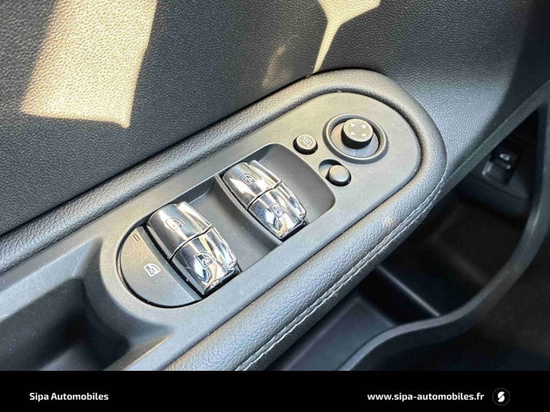 Mini Mini Countryman 136 ch BVA6 Cooper Exquisite 5p 2017 - photo n°19 Mini Mini Countryman 136 ch BVA6 Cooper Exquisite 5p  occasion à Mérignac - photo n°19