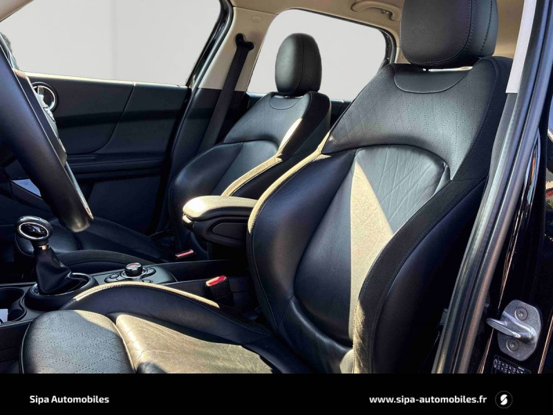 Mini Mini Countryman 136 ch BVA6 Cooper Exquisite 5p 2017 - photo n°12 Mini Mini Countryman 136 ch BVA6 Cooper Exquisite 5p  occasion à Mérignac - photo n°12