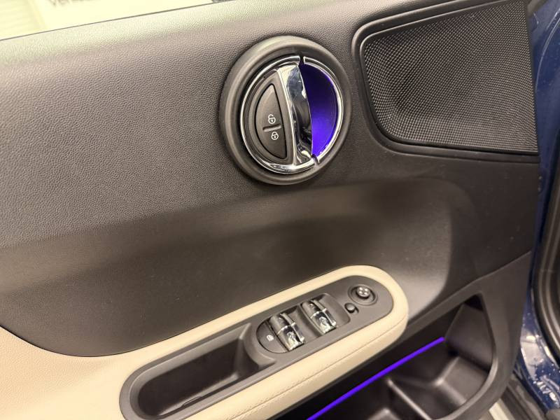 Mini Mini Countryman 136 ch BVA6 Cooper  occasion � Brive-la-Gaillarde - photo n�9