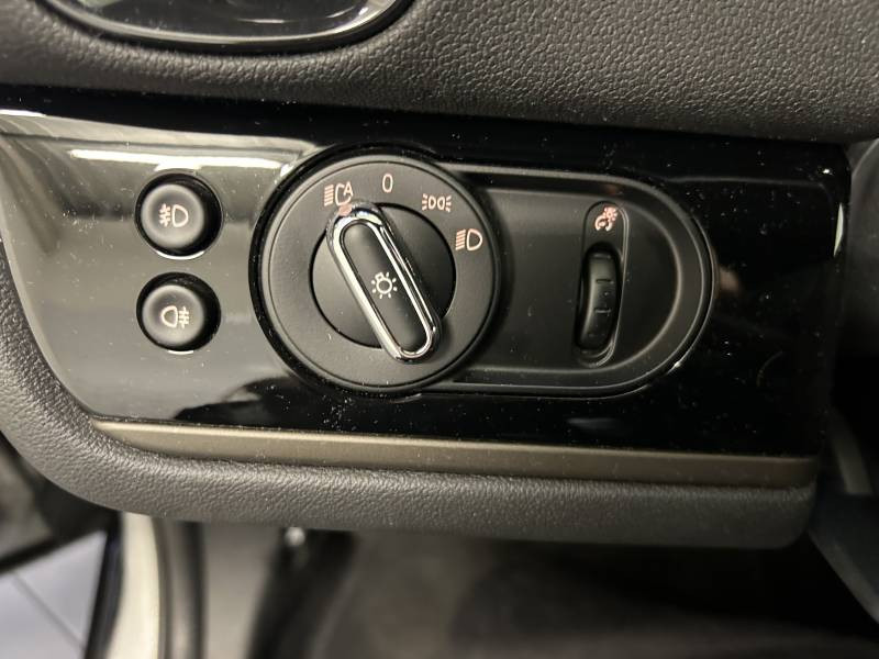 Mini Mini Countryman 136 ch BVA7 Cooper Edition Highlands  occasion � Brive-la-Gaillarde - photo n�8