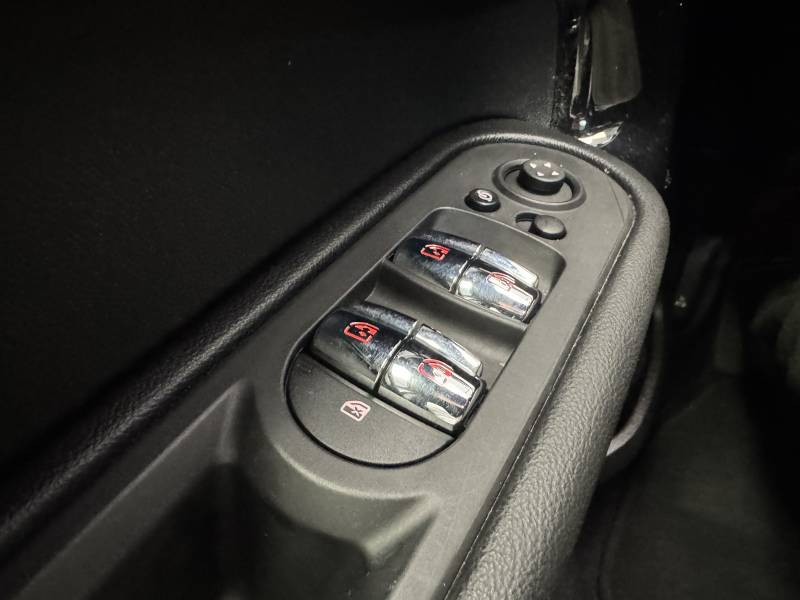 Mini Mini Countryman 136 ch BVA7 Cooper Edition Northwood  occasion  Bziers - photo n18