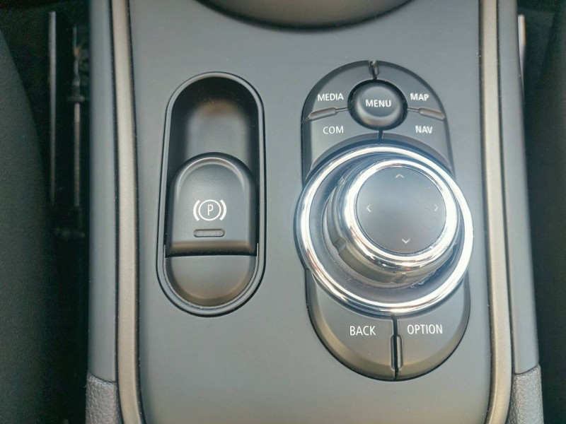 Mini Mini Countryman 136 ch BVA7 Cooper Edition Premium Plus 5p  occasion  Bo - photo n15