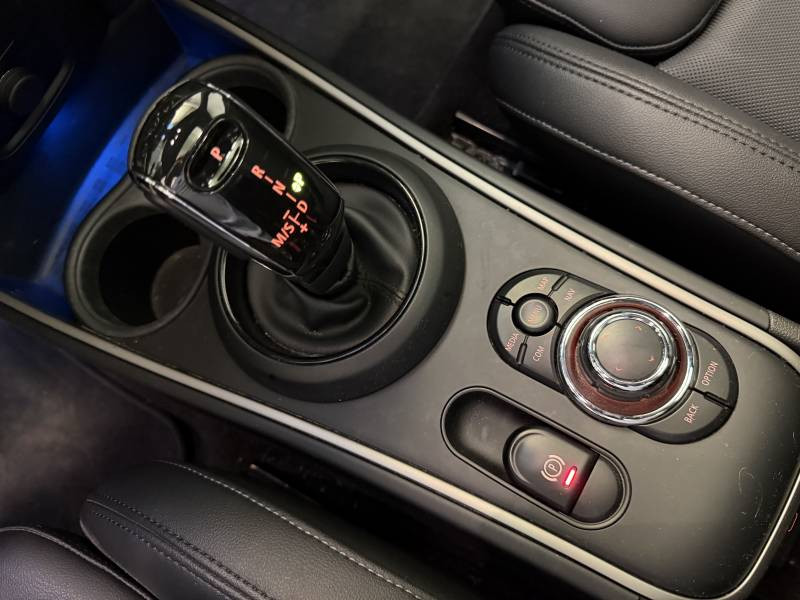 Mini Mini Countryman 136 ch BVA7 Cooper Edition Premium  occasion � Brive-la-Gaillarde - photo n�19