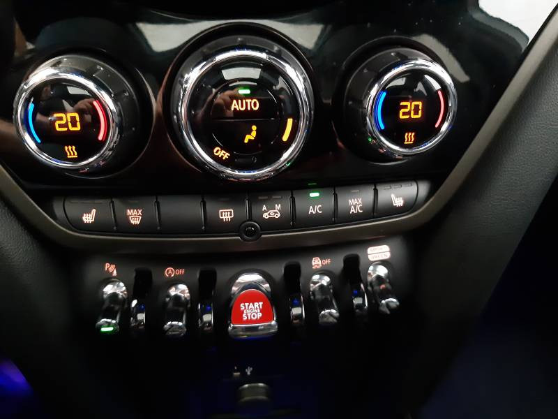 Mini Mini Countryman 136 ch BVA7 Cooper Essential  occasion  Limoges - photo n10