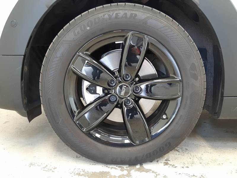 Mini Mini Countryman 136 ch BVA7 Cooper Essential  occasion  Limoges - photo n4