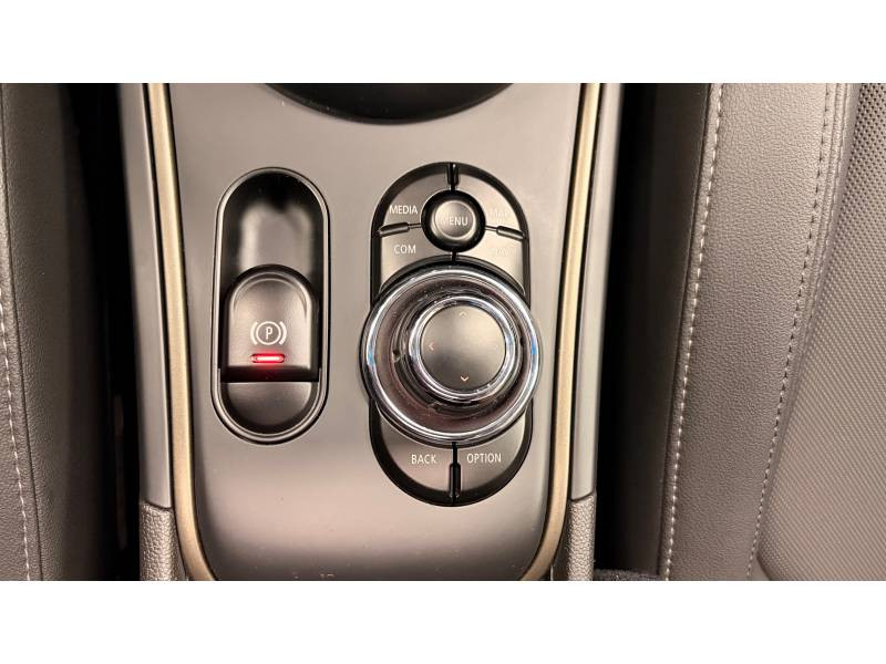 Mini Mini Countryman 136 ch BVA7 Cooper Essential  occasion � Limoges - photo n�6