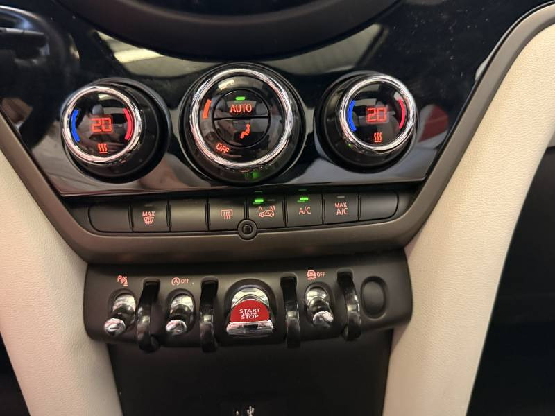 Mini Mini Countryman 190 ch BVA8 Cooper SD Oakwood  occasion � Brive-la-Gaillarde - photo n�20