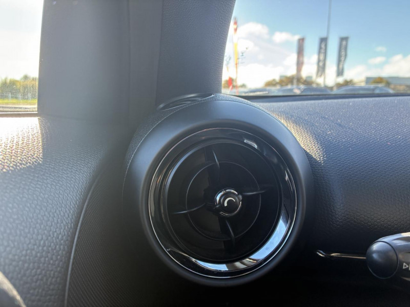 Mini Mini Countryman 2.0 D 112 BVA Cooper D Red Hot Chili 2016 - photo n°16 Mini Mini Countryman 2.0 D 112 BVA Cooper D Red Hot Chili  occasion à Labège - photo n°16