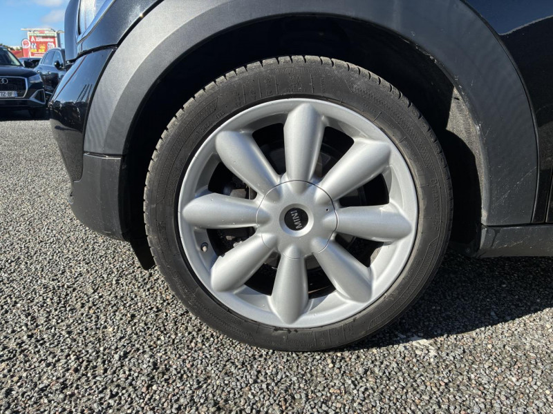 Mini Mini Countryman 2.0 D 112 BVA Cooper D Red Hot Chili 2016 - photo n°13 Mini Mini Countryman 2.0 D 112 BVA Cooper D Red Hot Chili  occasion à Labège - photo n°13