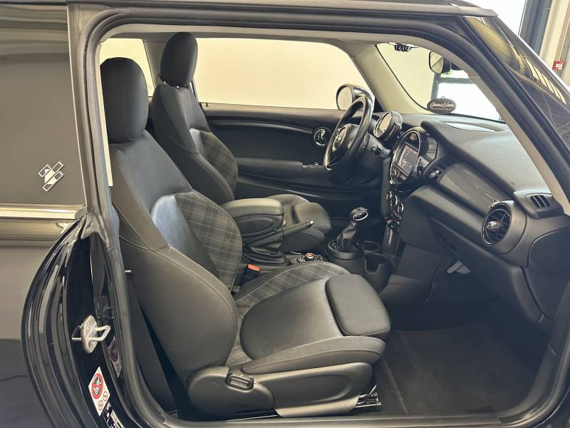 Mini Mini Hatch 3 Portes Cooper 136 ch BVA6 Finition Business  occasion  Brive-la-Gaillarde - photo n9