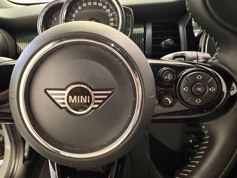 Mini Mini Hatch 3 Portes Cooper 136 ch BVA7 Edition 60 Years  occasion � Brive-la-Gaillarde - photo n�15