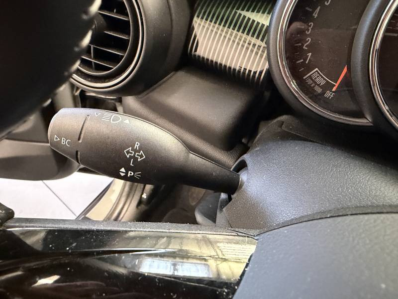Mini Mini Hatch 3 Portes Cooper 136 ch BVA7 Edition 60 Years  occasion � Brive-la-Gaillarde - photo n�13