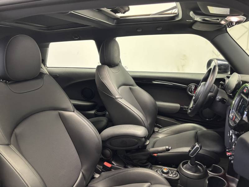 Mini Mini Hatch 3 Portes Cooper 136 ch BVA7 Edition Greenwich  occasion � B�ziers - photo n�14
