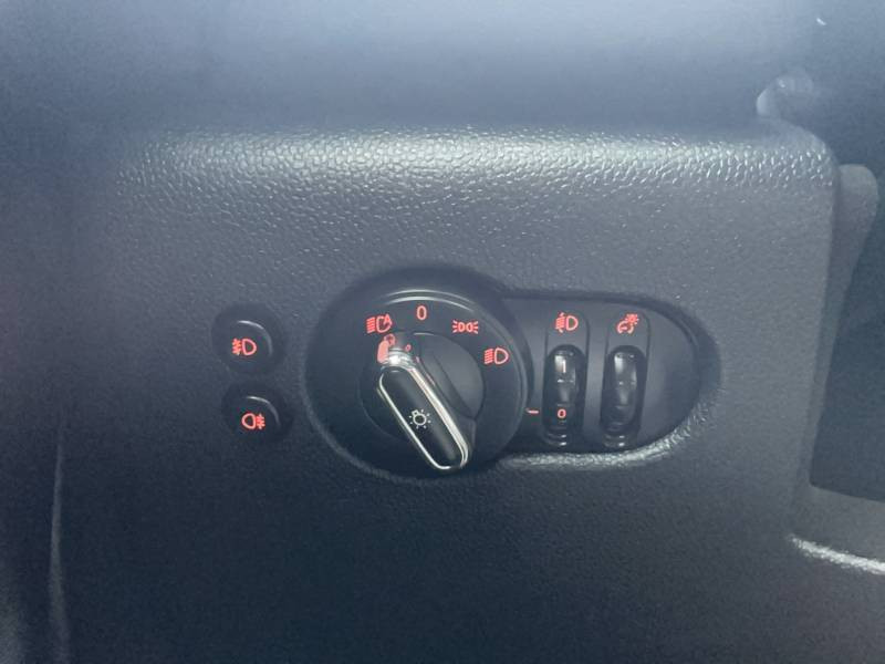 Mini Mini Hatch 3 Portes Cooper 136 ch BVA7 Edition Greenwich  occasion  Auch - photo n20