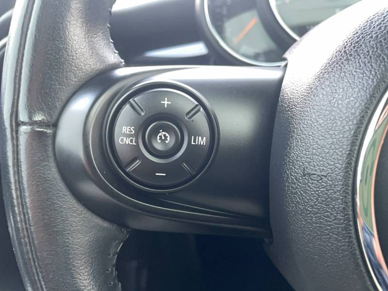 Mini Mini Hatch 3 Portes Cooper 136 ch BVA7 Edition Greenwich  occasion � Auch - photo n�19