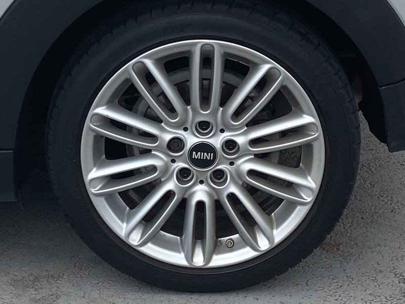 Mini Mini Hatch 3 Portes Cooper 136 ch BVA7 Edition Heddon Street 3p  occasion à LESCAR - photo n°5