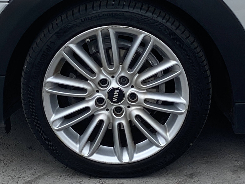 Mini Mini Hatch 3 Portes Cooper 136 ch BVA7 Edition Heddon Street 3p  occasion à LESCAR - photo n°4
