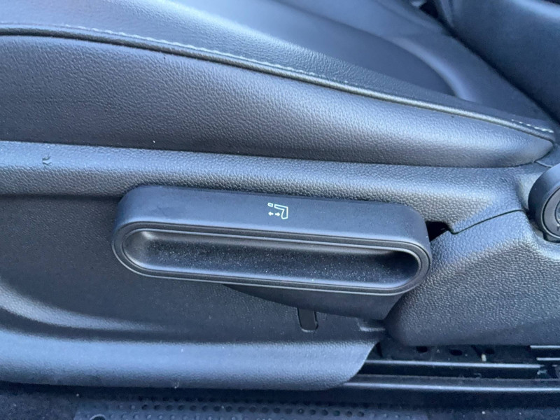 Mini Mini Hatch 3 Portes Cooper 136 ch BVA7 Finition Business Design 3  occasion � Muret - photo n�15